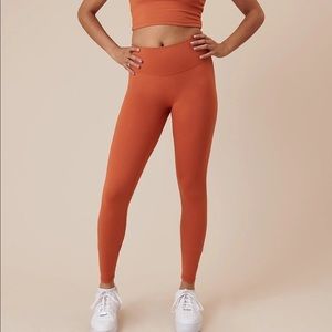 PARAGON Best Friend Legging in Auburn!